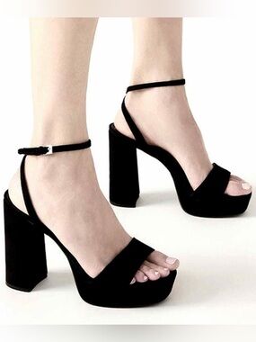Steve Madden Black Suede Strappy Block Heel Sandals
